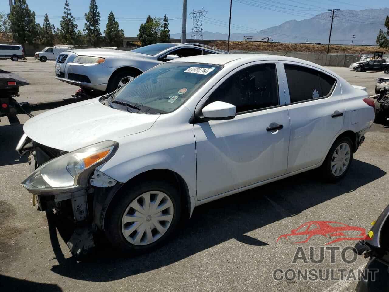 NISSAN VERSA 2019 - 3N1CN7AP8KL817910