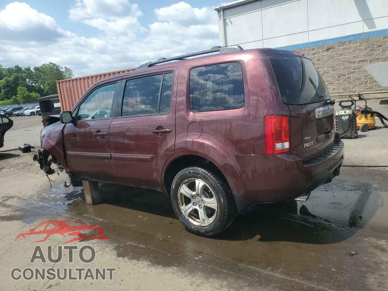 HONDA PILOT 2013 - 5FNYF4H50DB013041