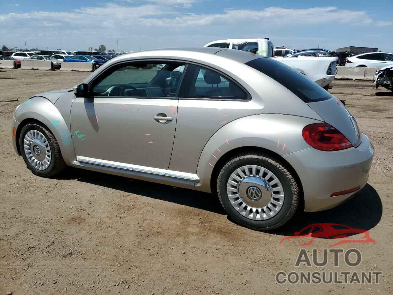 VOLKSWAGEN BEETLE 2014 - 3VWJ17AT2EM658942