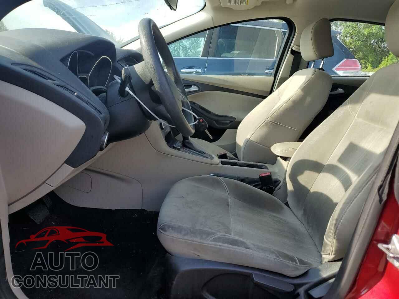 FORD FOCUS 2015 - 1FADP3K21FL289979
