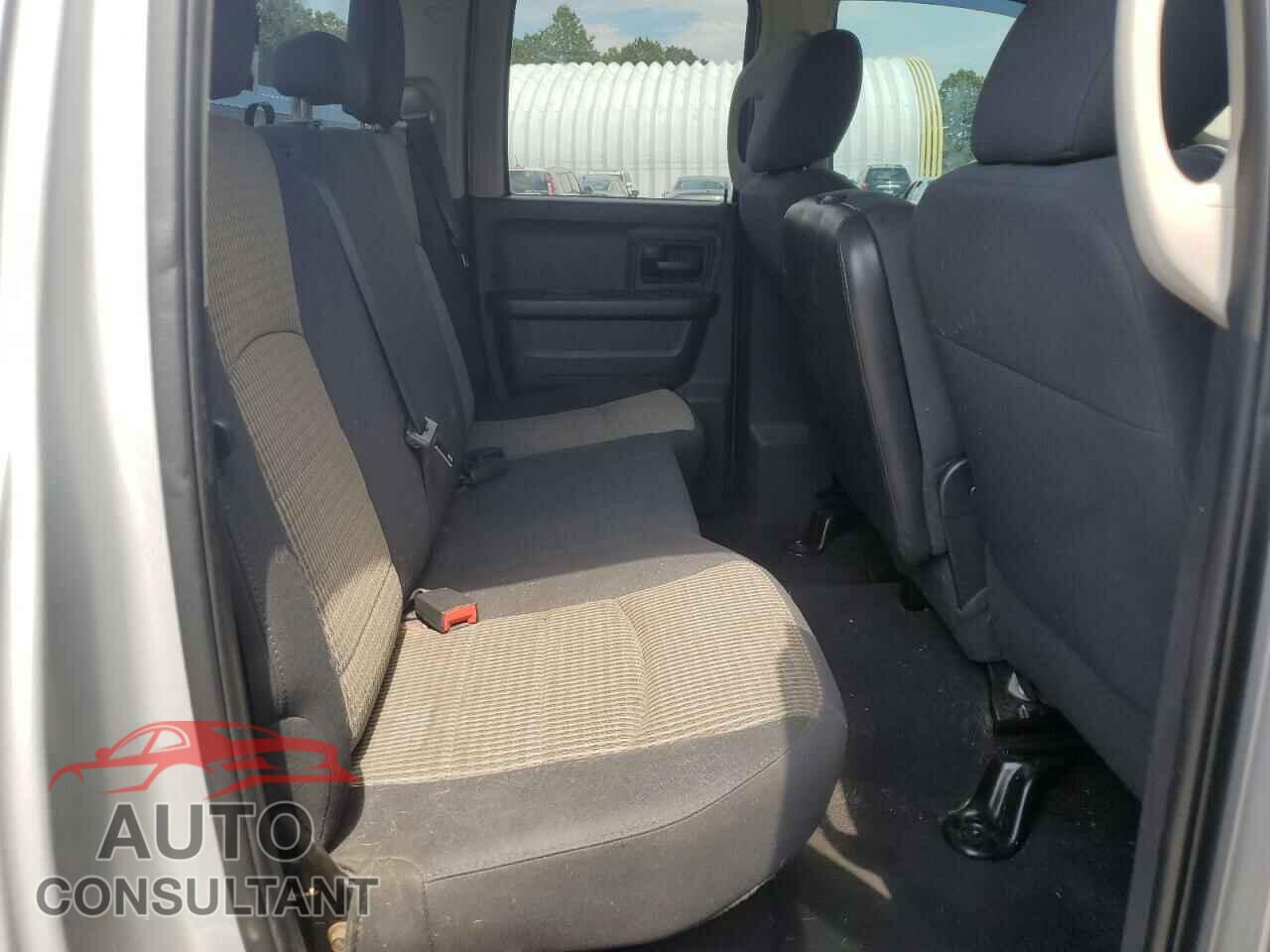 DODGE RAM 1500 2012 - 1C6RD7FT8CS165560