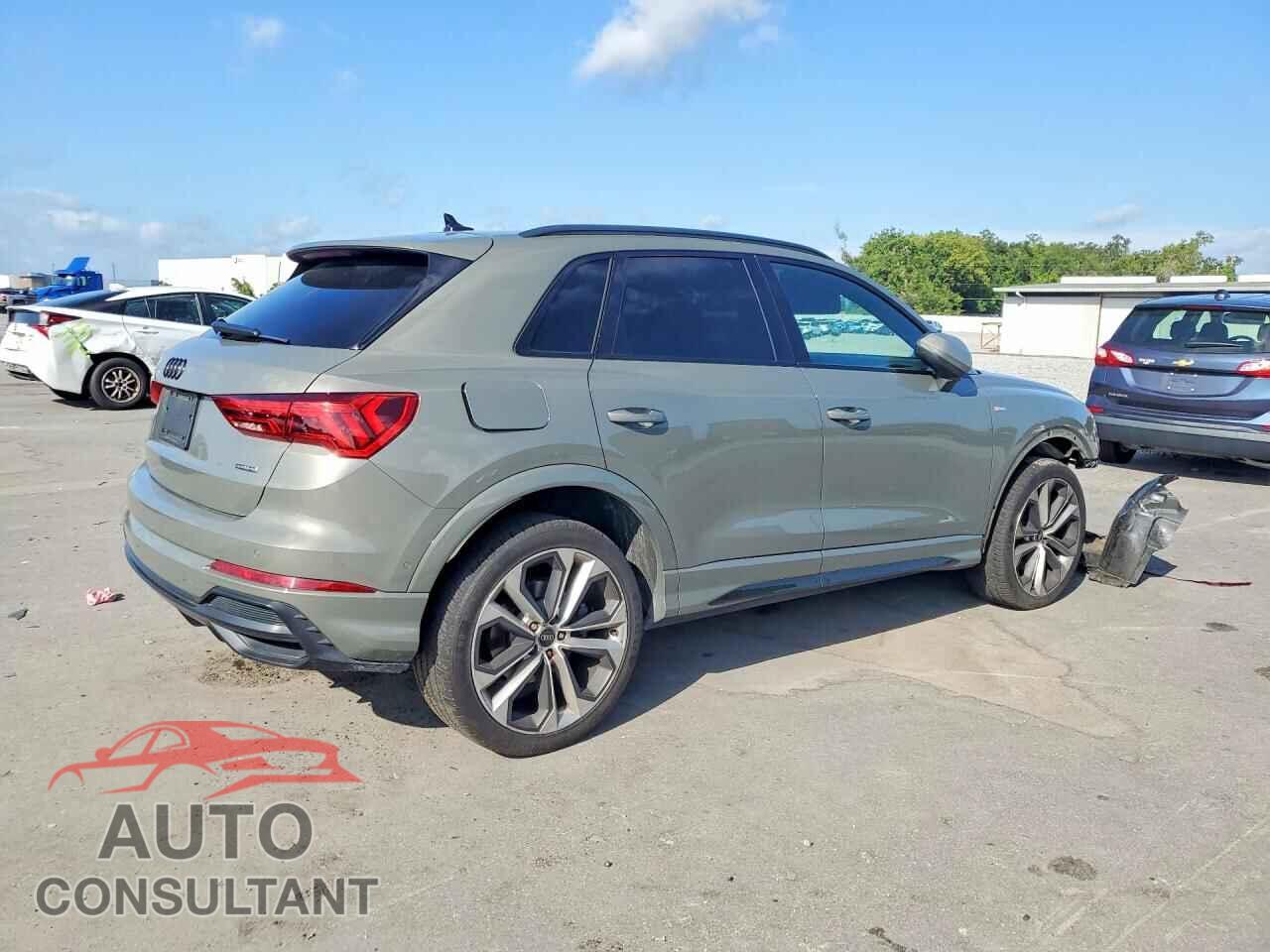 AUDI Q3 2021 - WA1EECF36M1156550