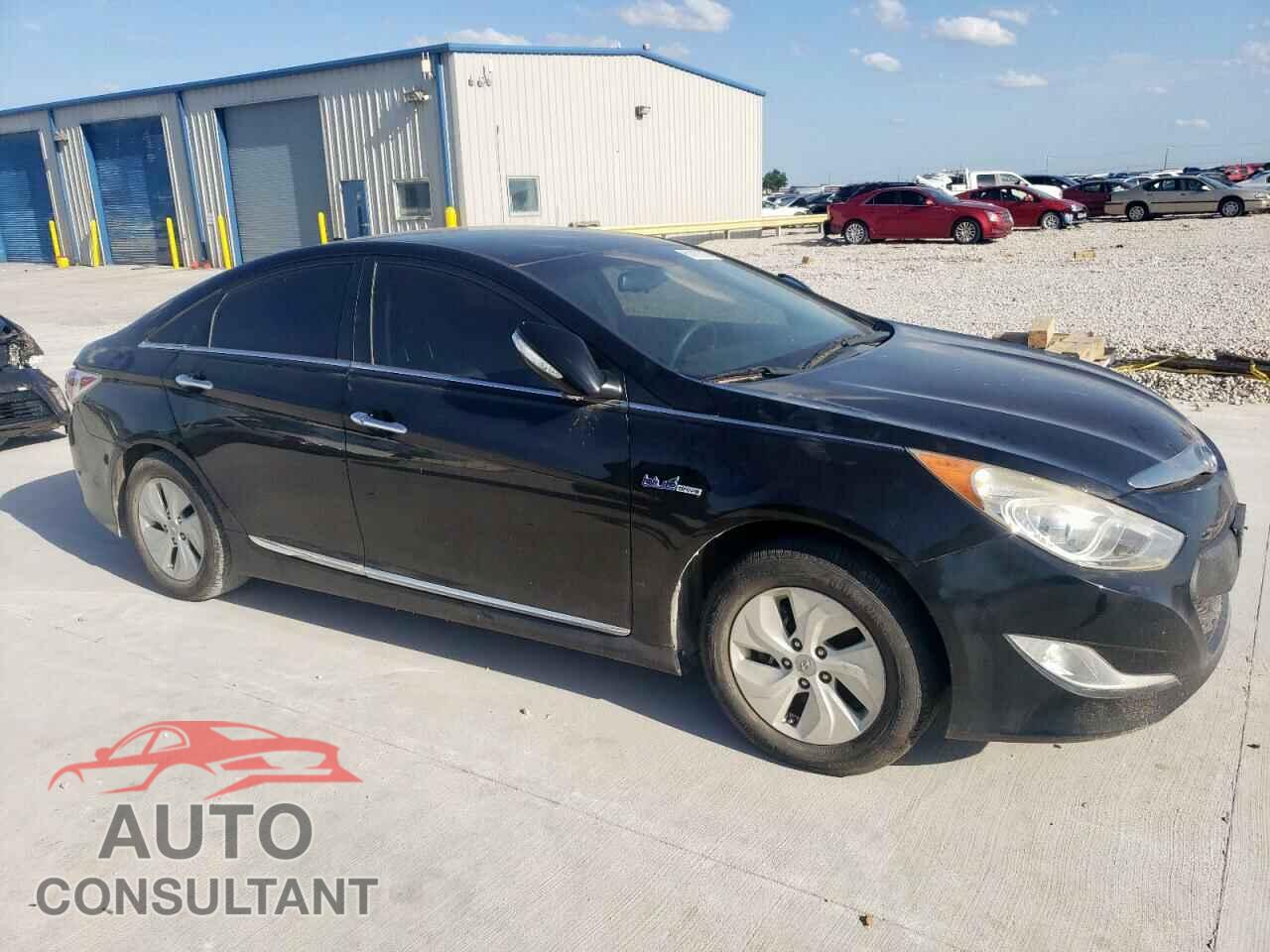 HYUNDAI SONATA 2015 - KMHEC4A40FA128713