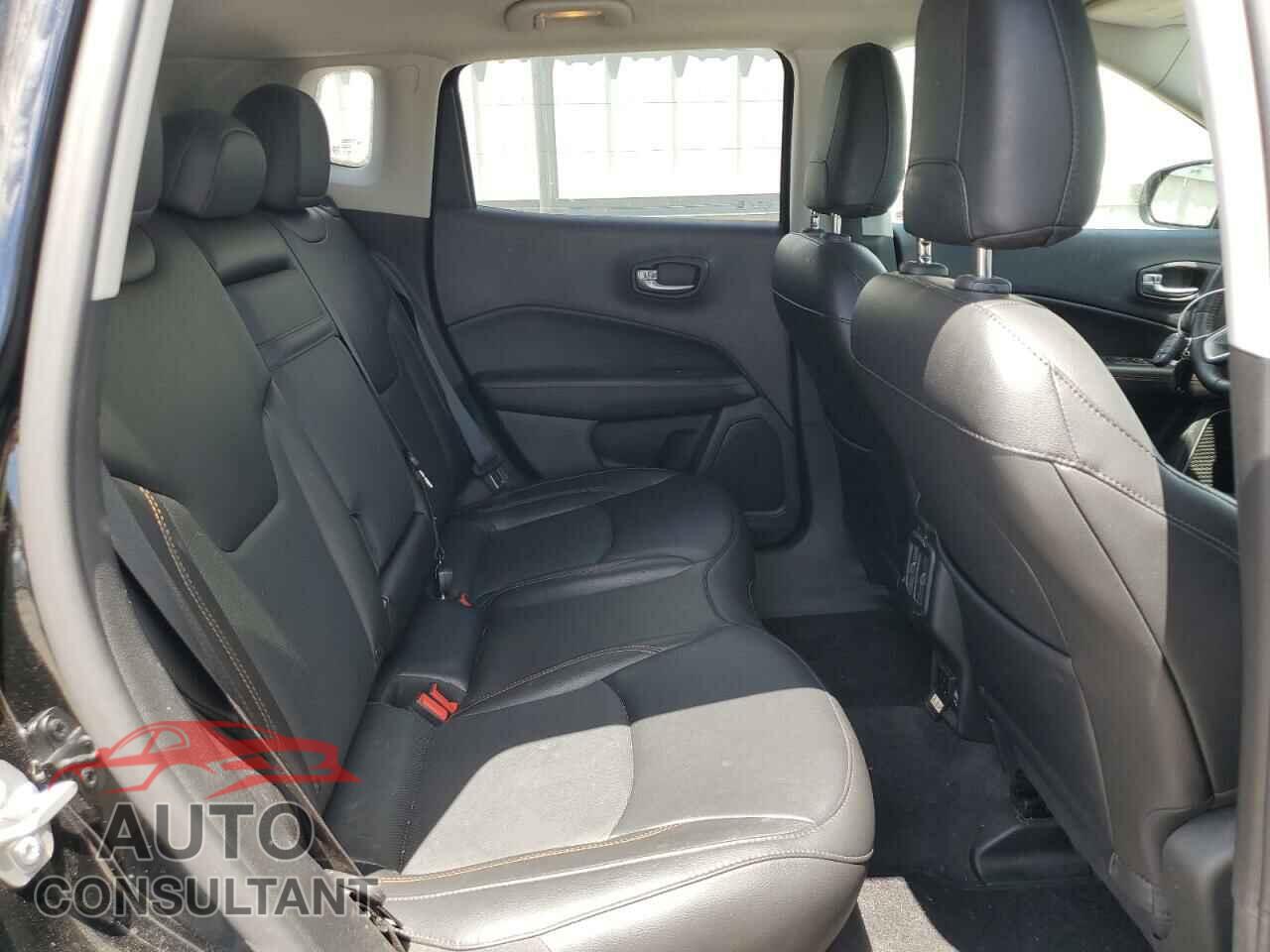 JEEP COMPASS 2019 - 3C4NJDCB2KT733812