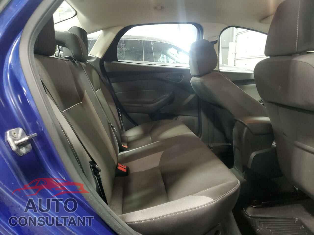 FORD FOCUS 2012 - 1FAHP3F22CL451383