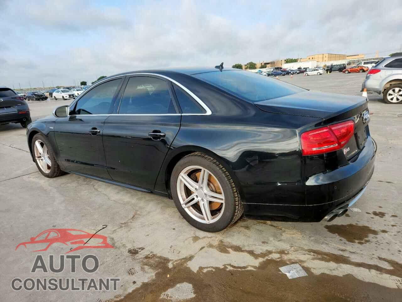 AUDI S8 2013 - WAUD2AFD6DN018102