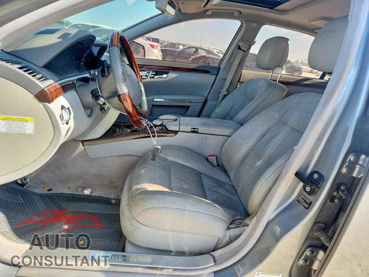 MERCEDES-BENZ S-CLASS 2010 - WDDNG7BBXAA296316