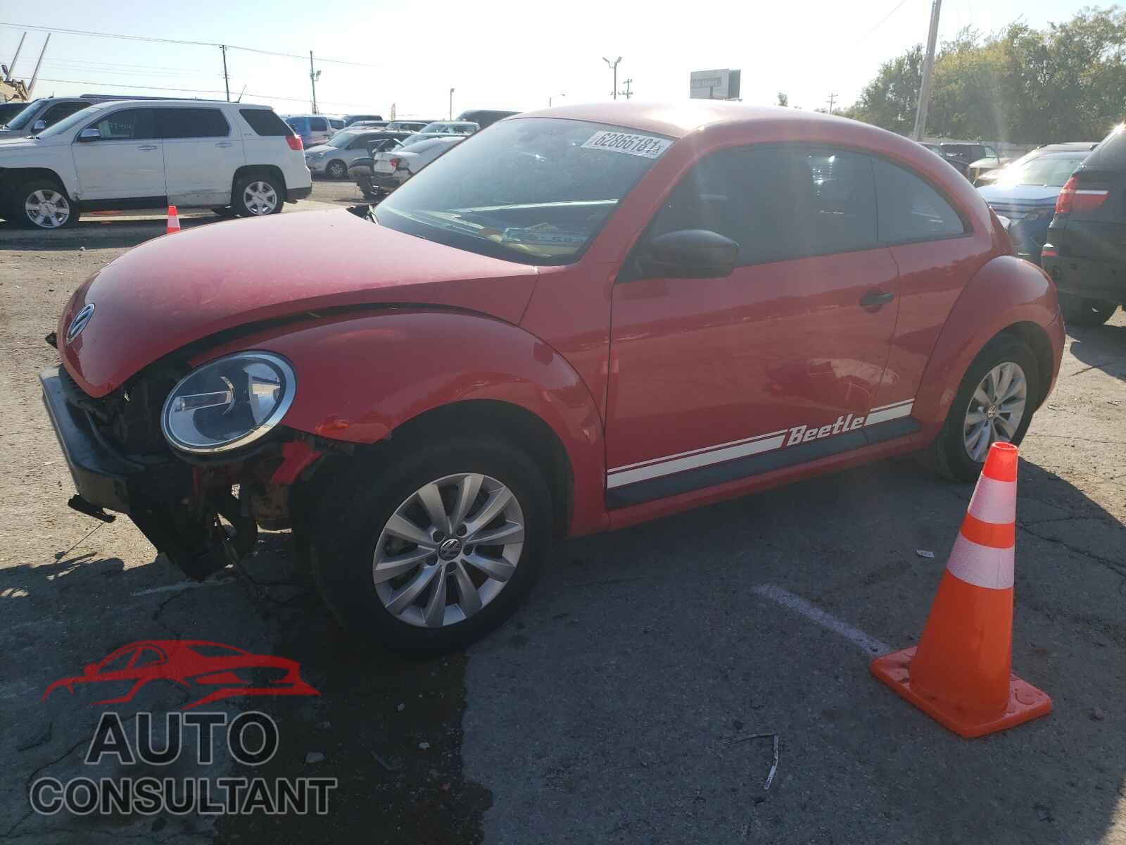 VOLKSWAGEN BEETLE 2016 - 3VWF07AT7GM611904