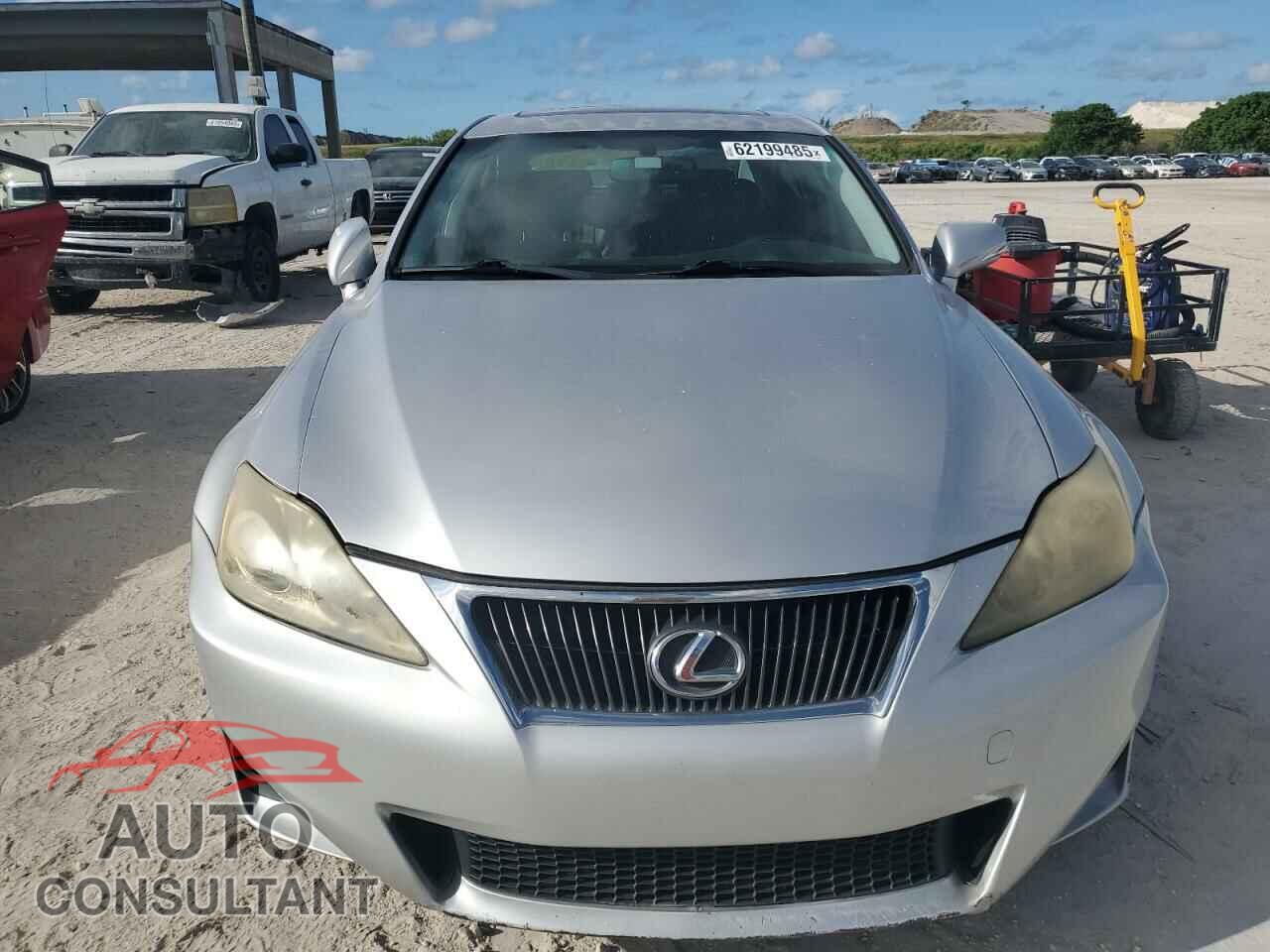 LEXUS IS 2011 - JTHBF5C26B5149065