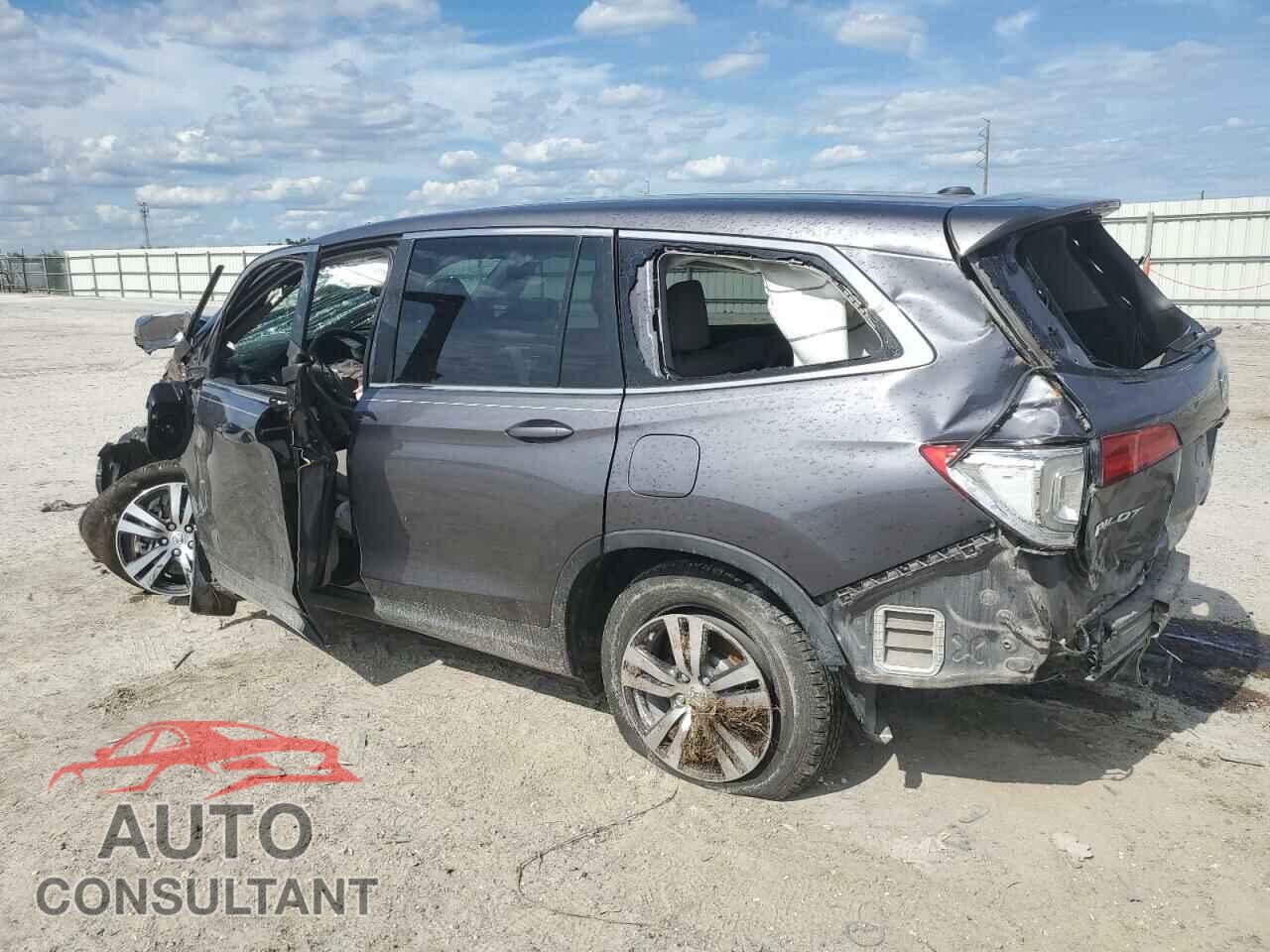 HONDA PILOT 2017 - 5FNYF5H33HB026344