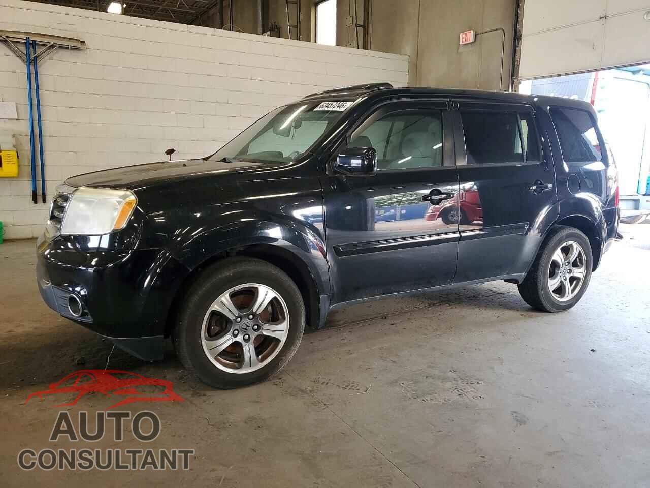HONDA PILOT 2015 - 5FNYF4H39FB043429