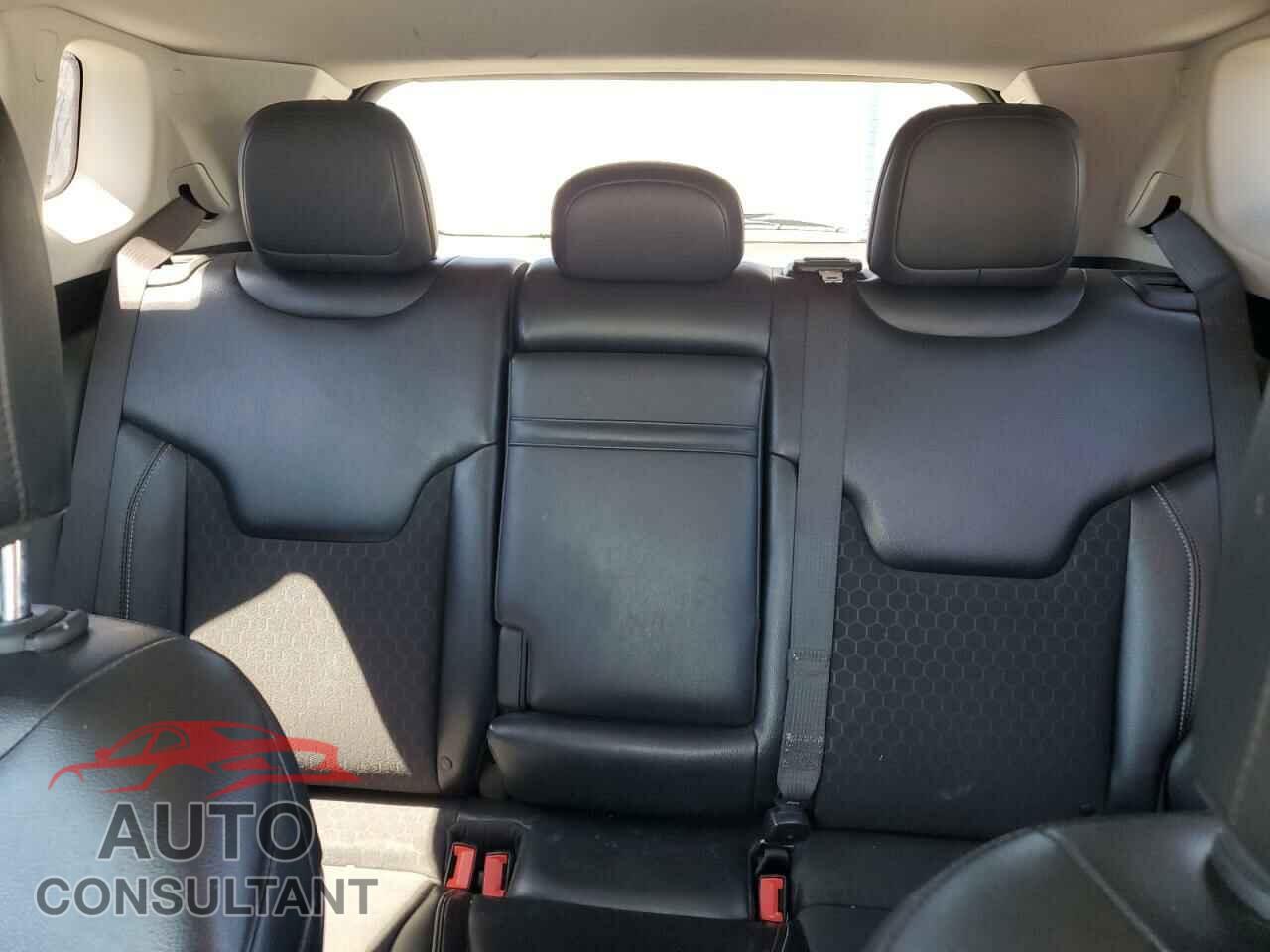 JEEP COMPASS 2018 - 3C4NJCBB2JT441099