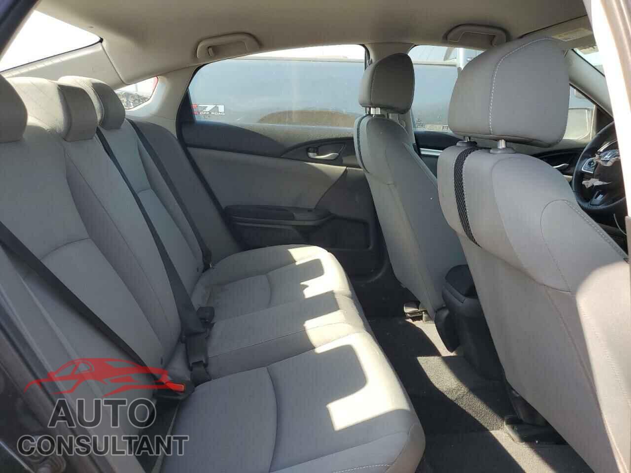 HONDA CIVIC 2019 - 2HGFC2F60KH586708