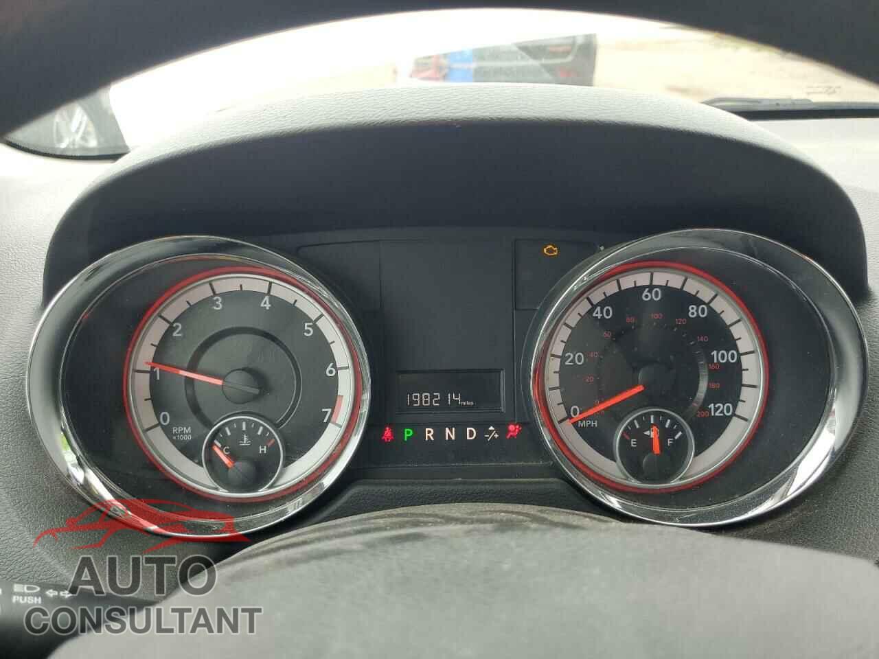 DODGE CARAVAN 2013 - 2C4RDGCG1DR520135