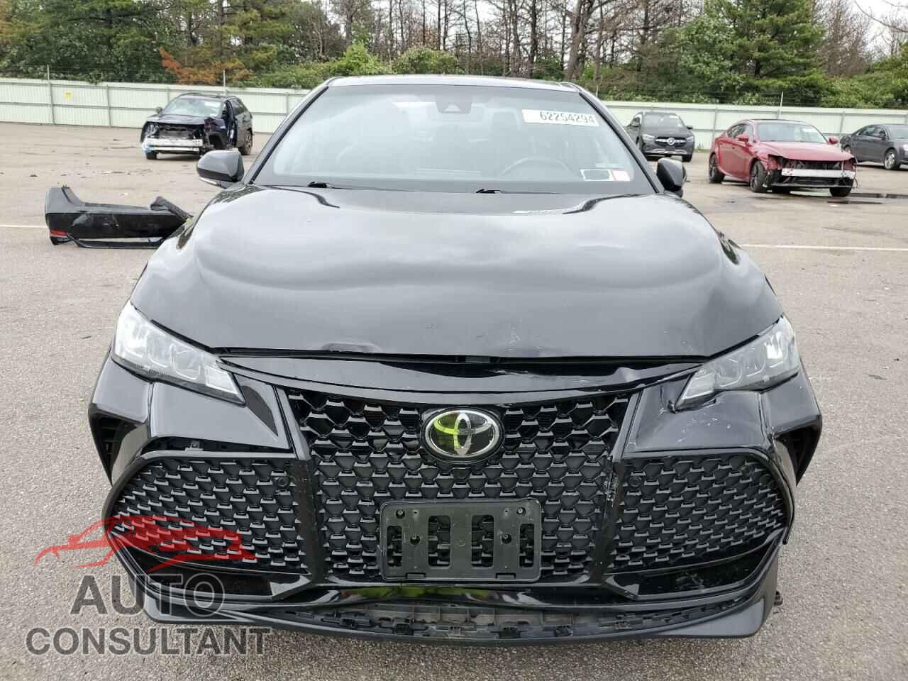 TOYOTA AVALON 2019 - 4T1BZ1FB6KU036697