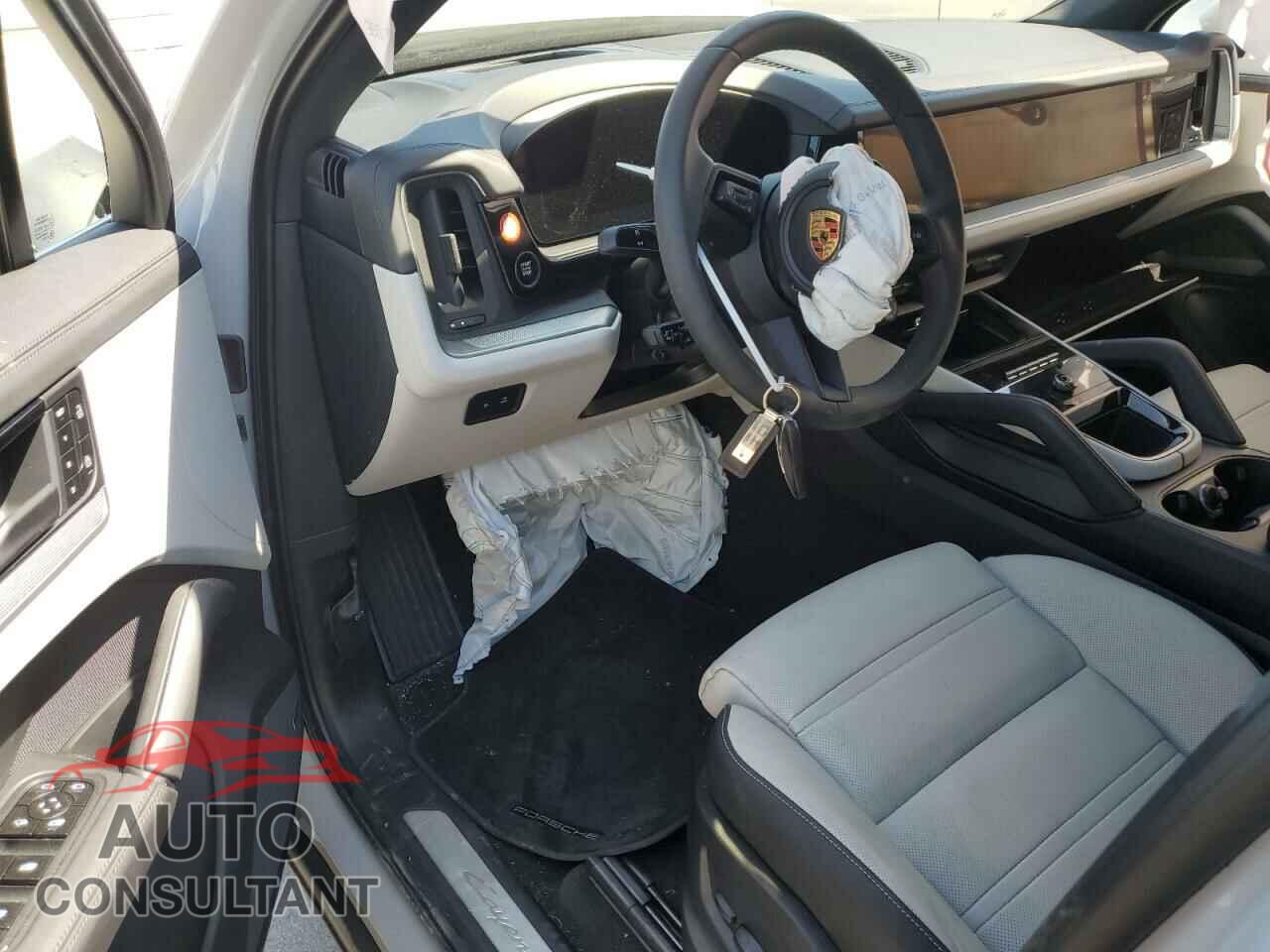 PORSCHE CAYENNE 2024 - WP1AA2AY4RDA10598