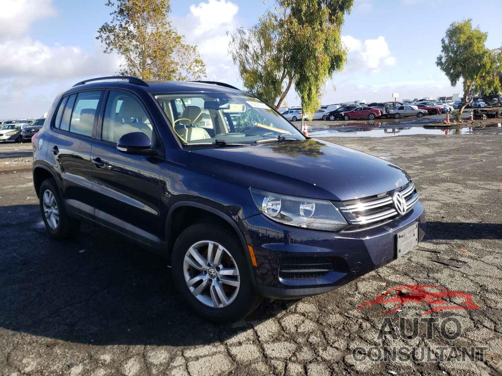 VOLKSWAGEN TIGUAN 2016 - WVGBV7AX5GW558007