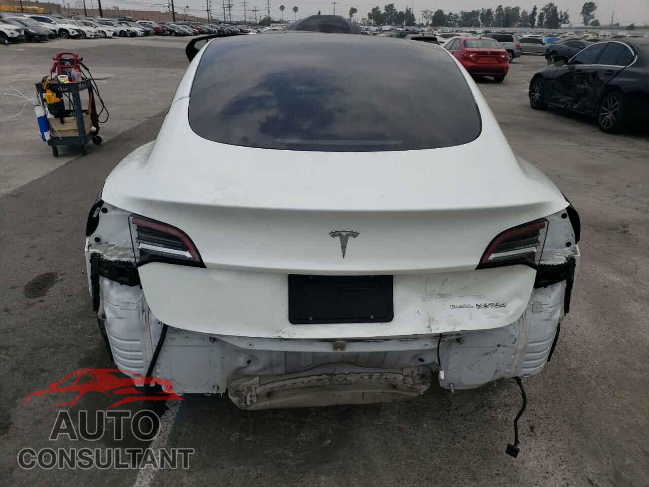 TESLA MODEL 3 2022 - 5YJ3E1EB8NF211406