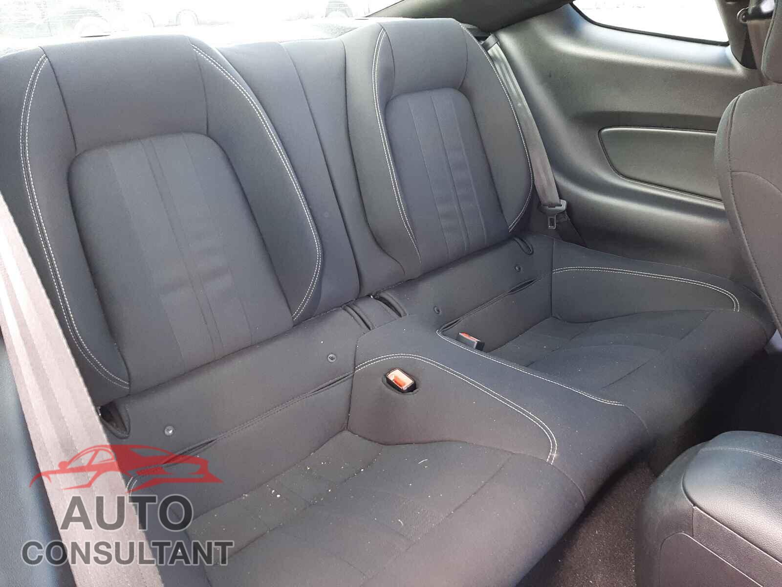 FORD MUSTANG 2020 - 1FA6P8CF6L5172003