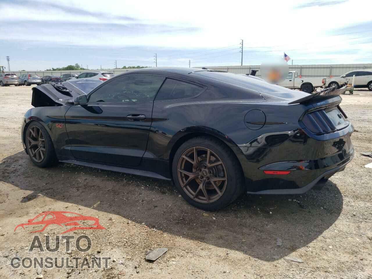 FORD MUSTANG 2017 - 1FA6P8CF1H5271092