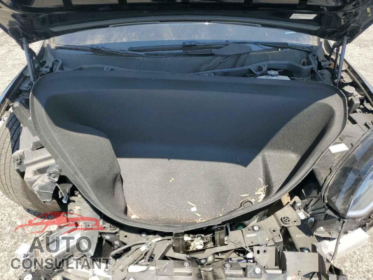 TESLA MODEL X 2024 - 7SAXCBE61RF449039