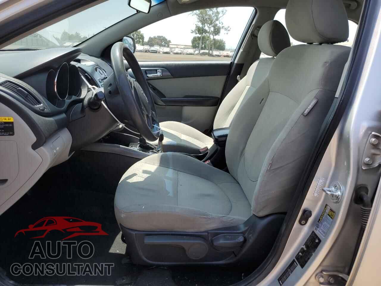 KIA FORTE 2013 - KNAFU4A21D5738921