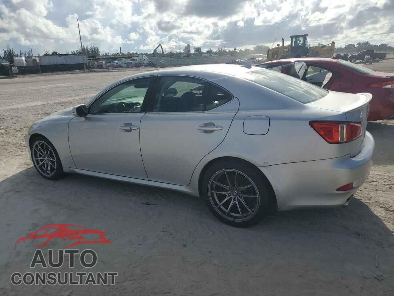 LEXUS IS 2011 - JTHBF5C26B5149065