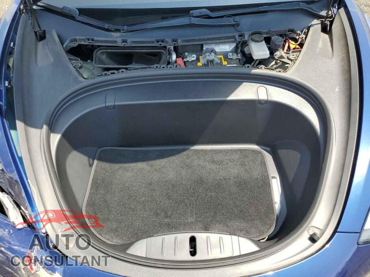 TESLA MODEL 3 2018 - 5YJ3E1EA1JF019598