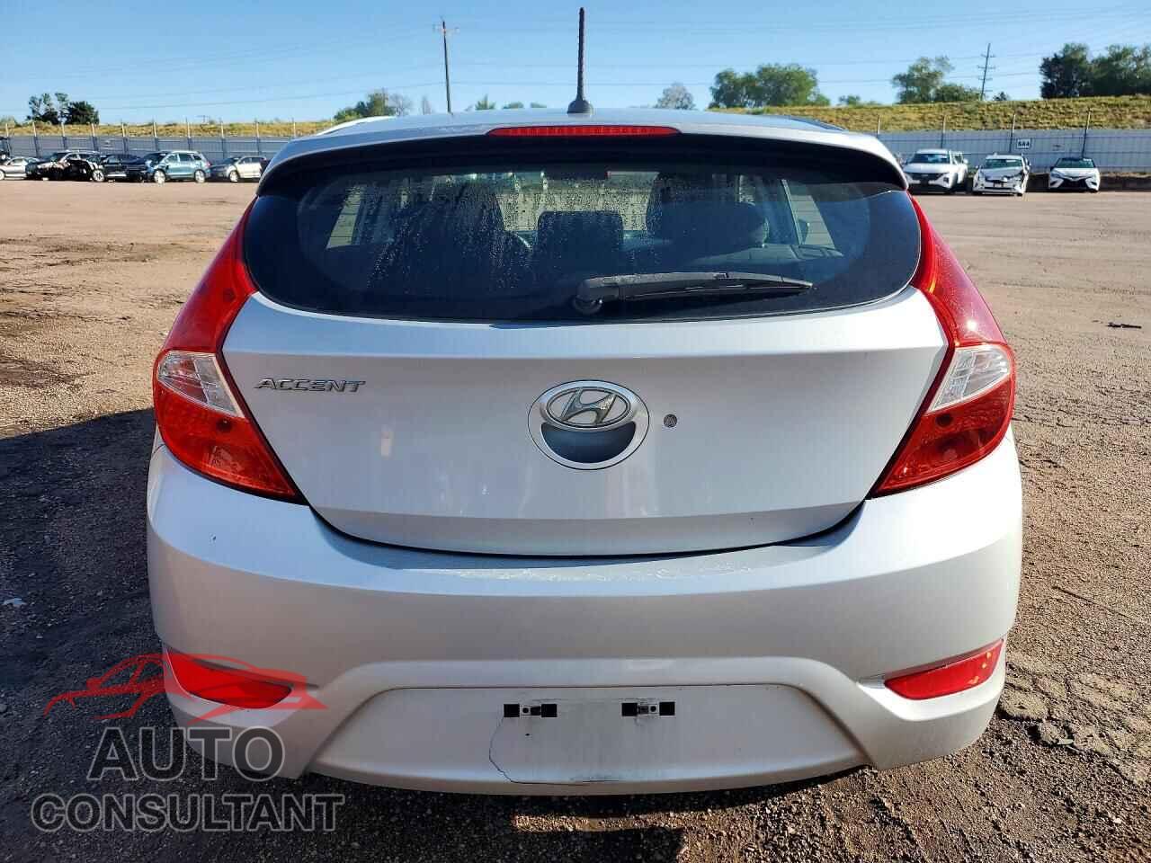 HYUNDAI ACCENT 2015 - KMHCU5AE9FU233039