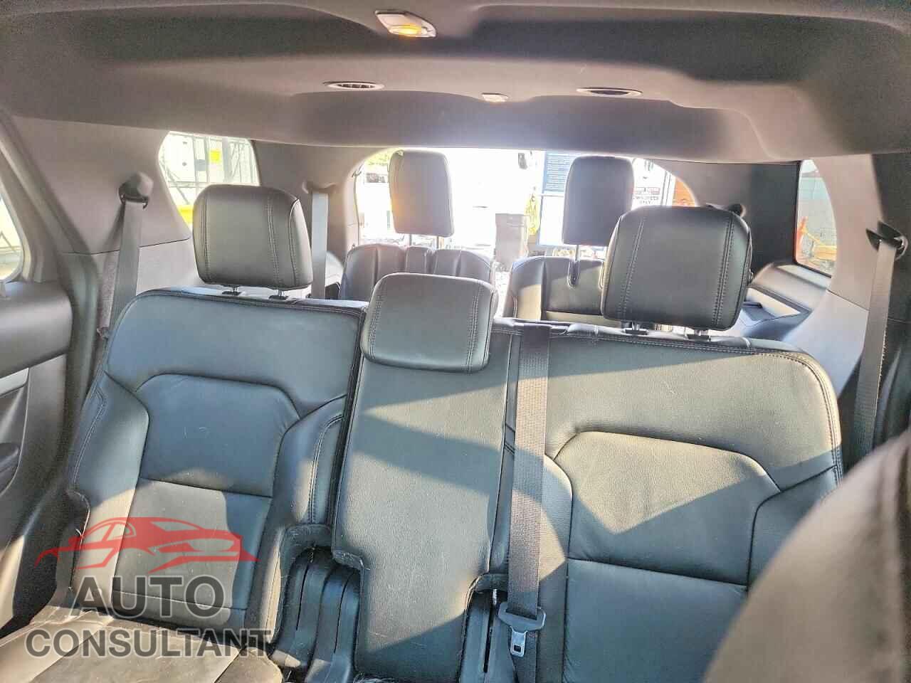 FORD EXPLORER 2017 - 1FM5K8D81HGC53812