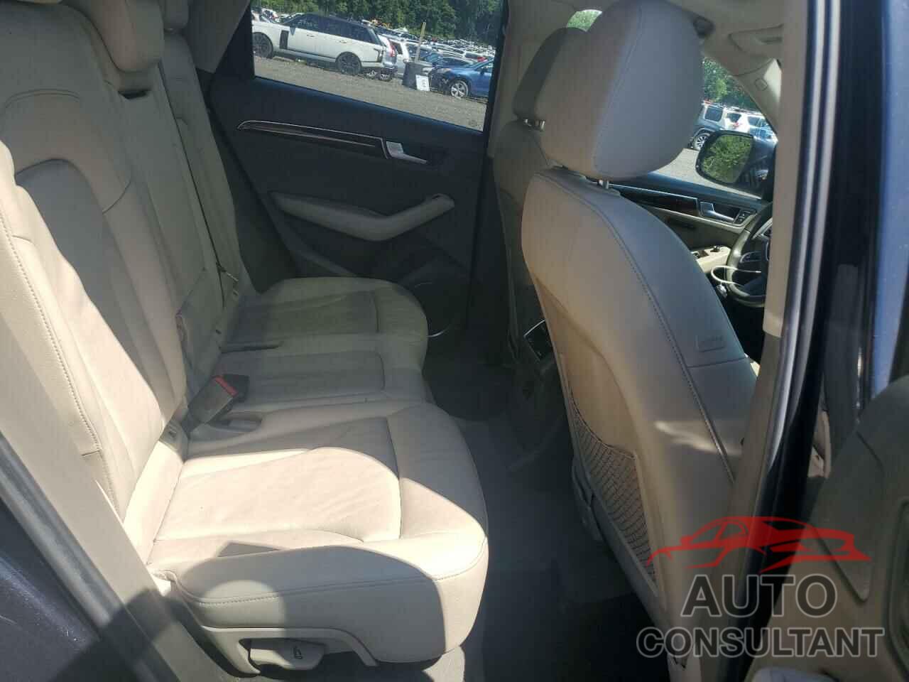 AUDI Q5 2012 - WA1LFAFP0CA051643