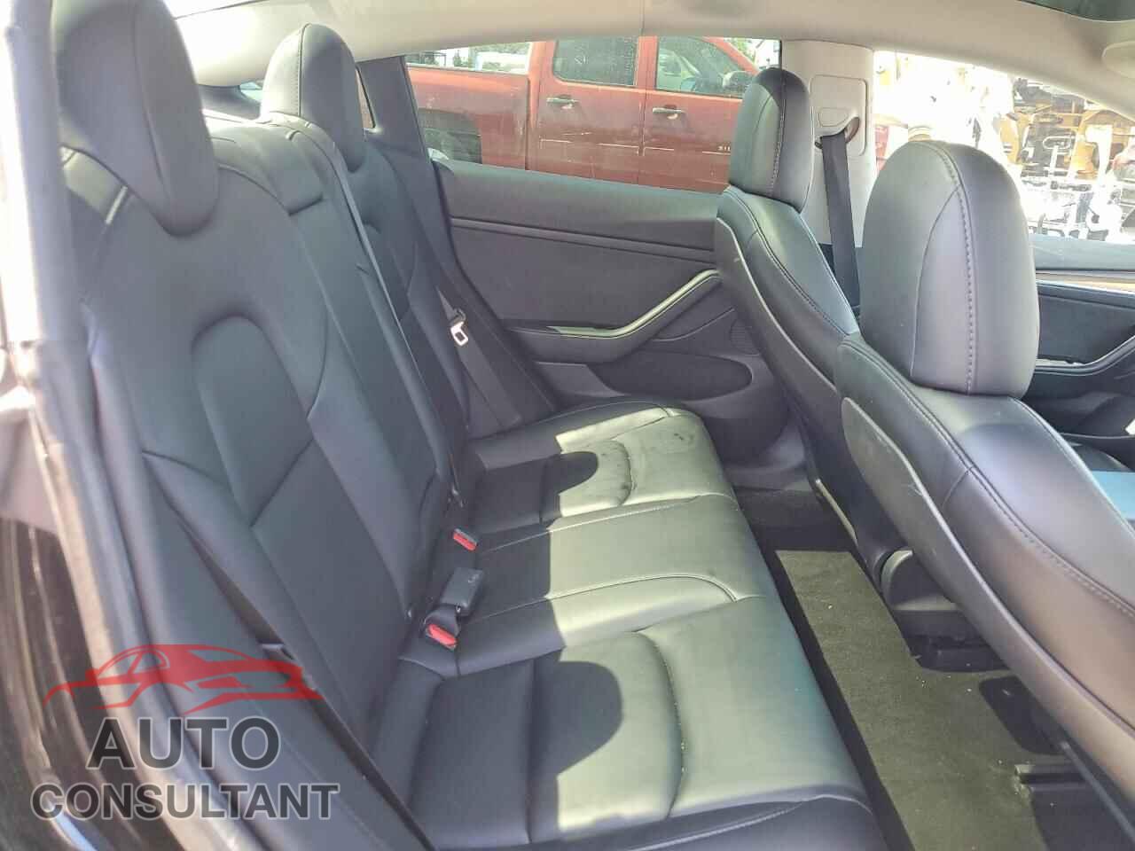 TESLA MODEL 3 2021 - 5YJ3E1EB4MF071966