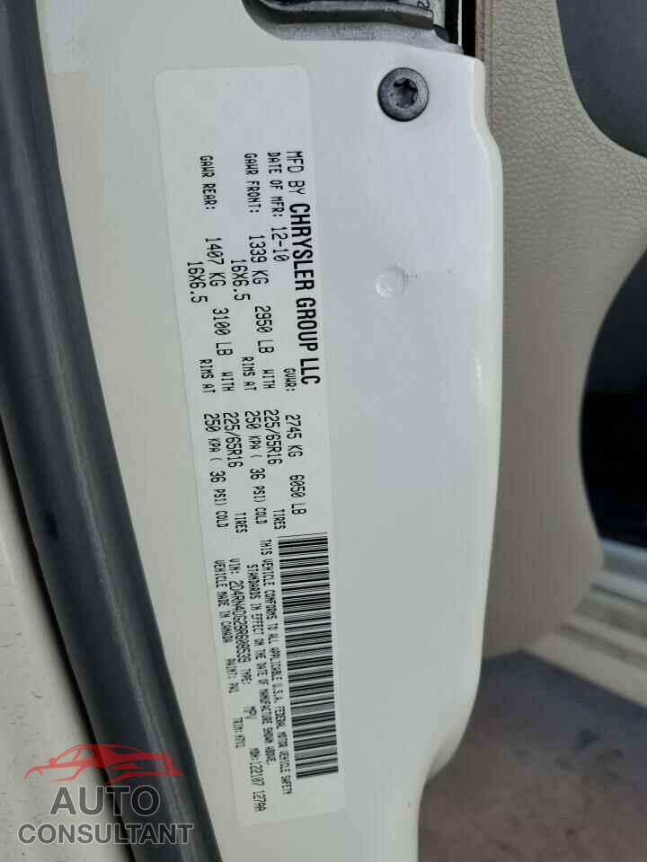 DODGE CARAVAN 2011 - 2D4RN4DG2BR608539