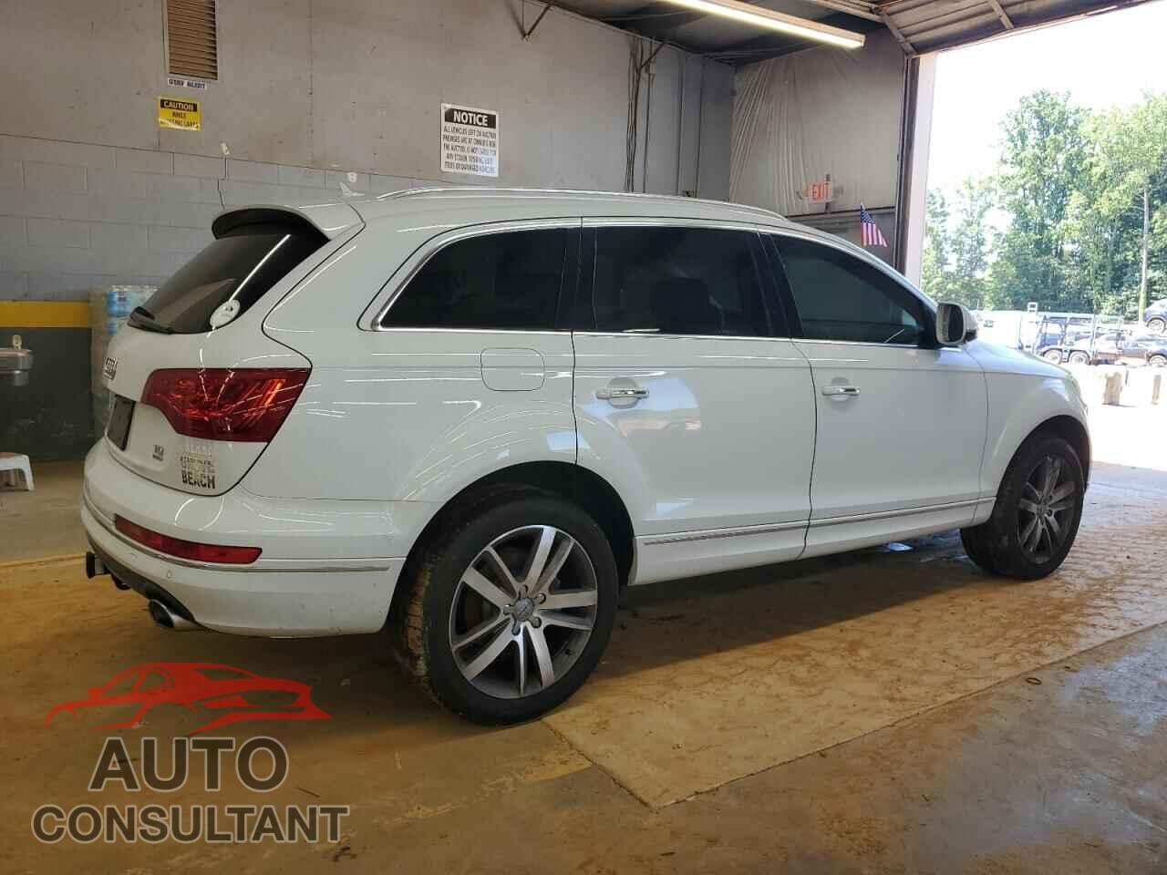 AUDI Q7 2013 - WA1LMAFE7DD010446