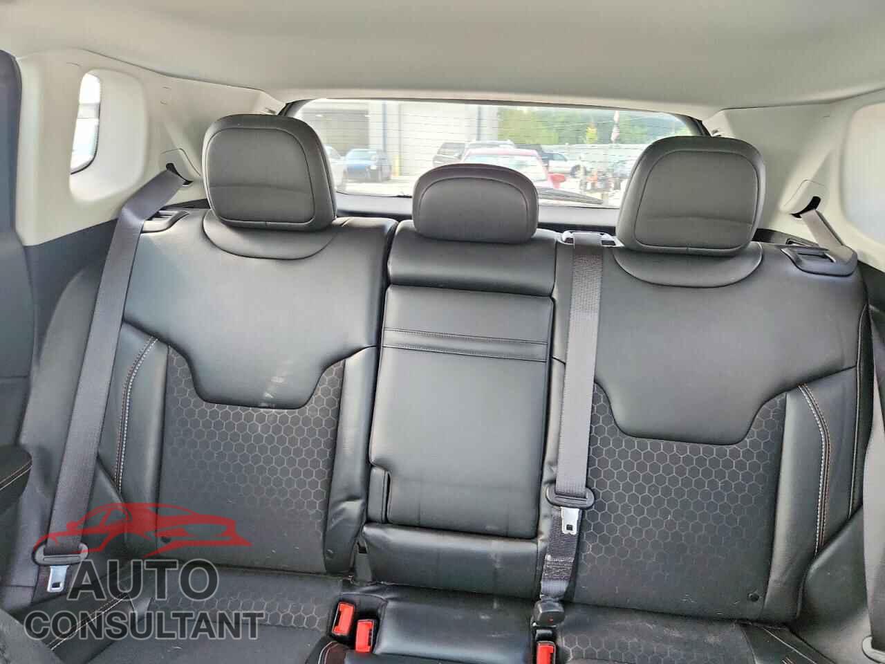 JEEP COMPASS 2019 - 3C4NJDBB0KT850869