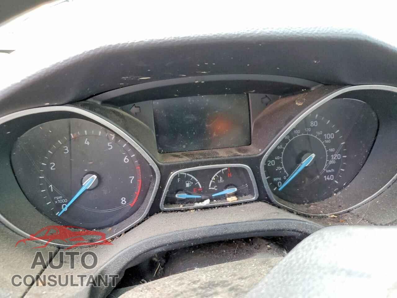 FORD FOCUS 2018 - 1FADP3E23JL301392