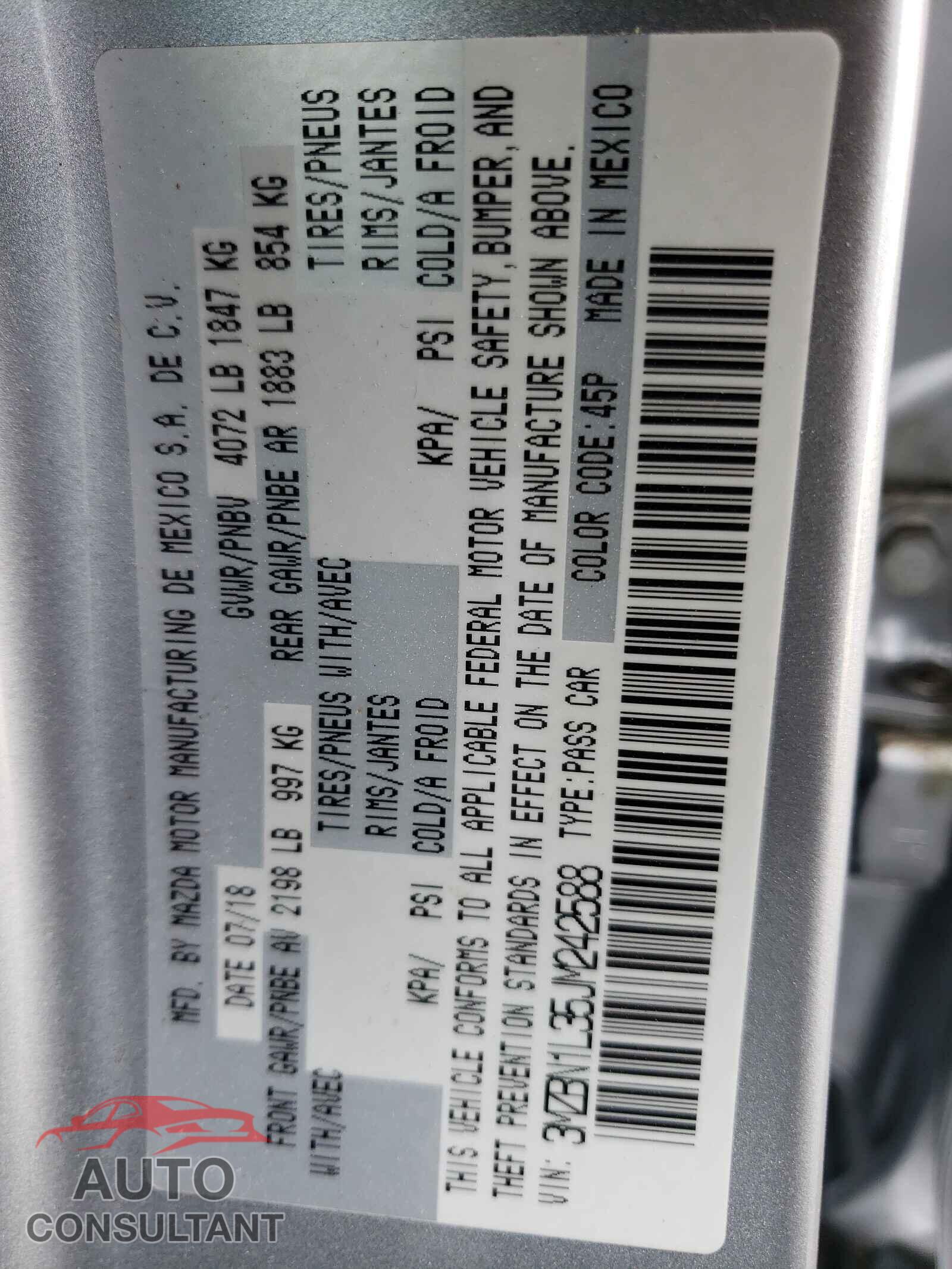 MAZDA 3 2018 - 3MZBN1L35JM242588