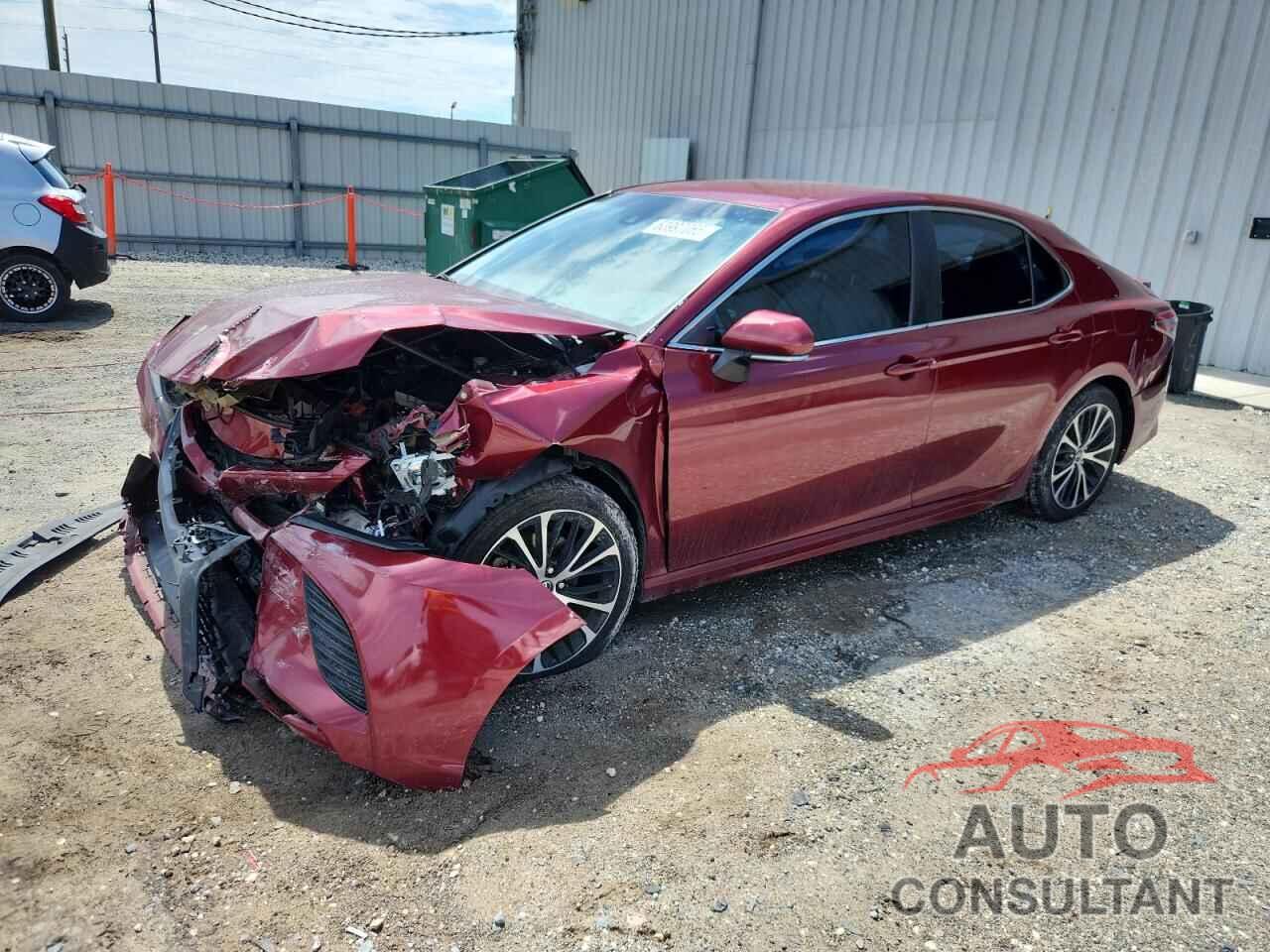 TOYOTA CAMRY 2018 - 4T1B11HK1JU583170