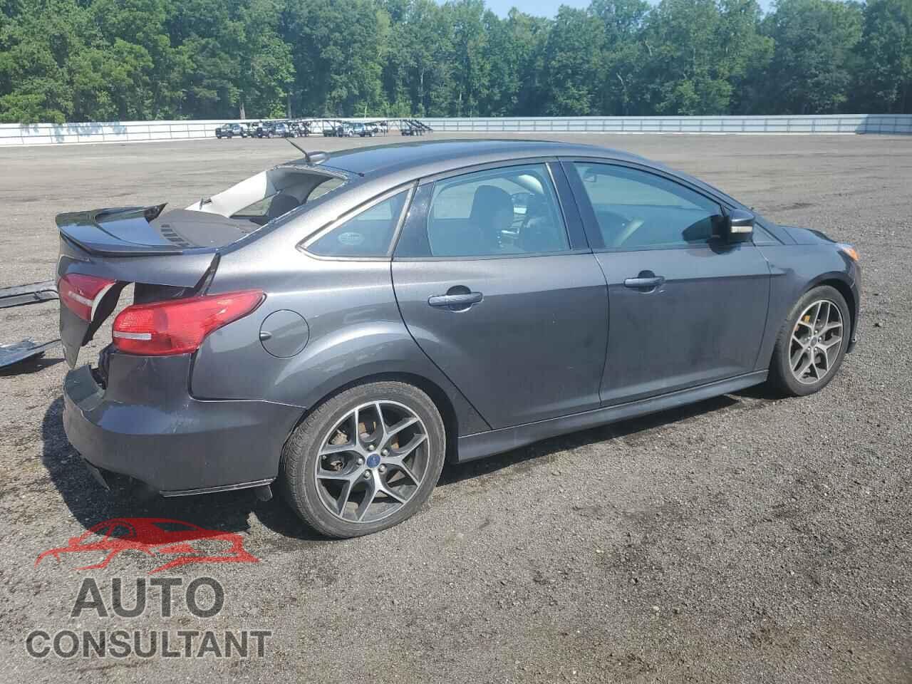 FORD FOCUS 2015 - 1FADP3F24FL322354