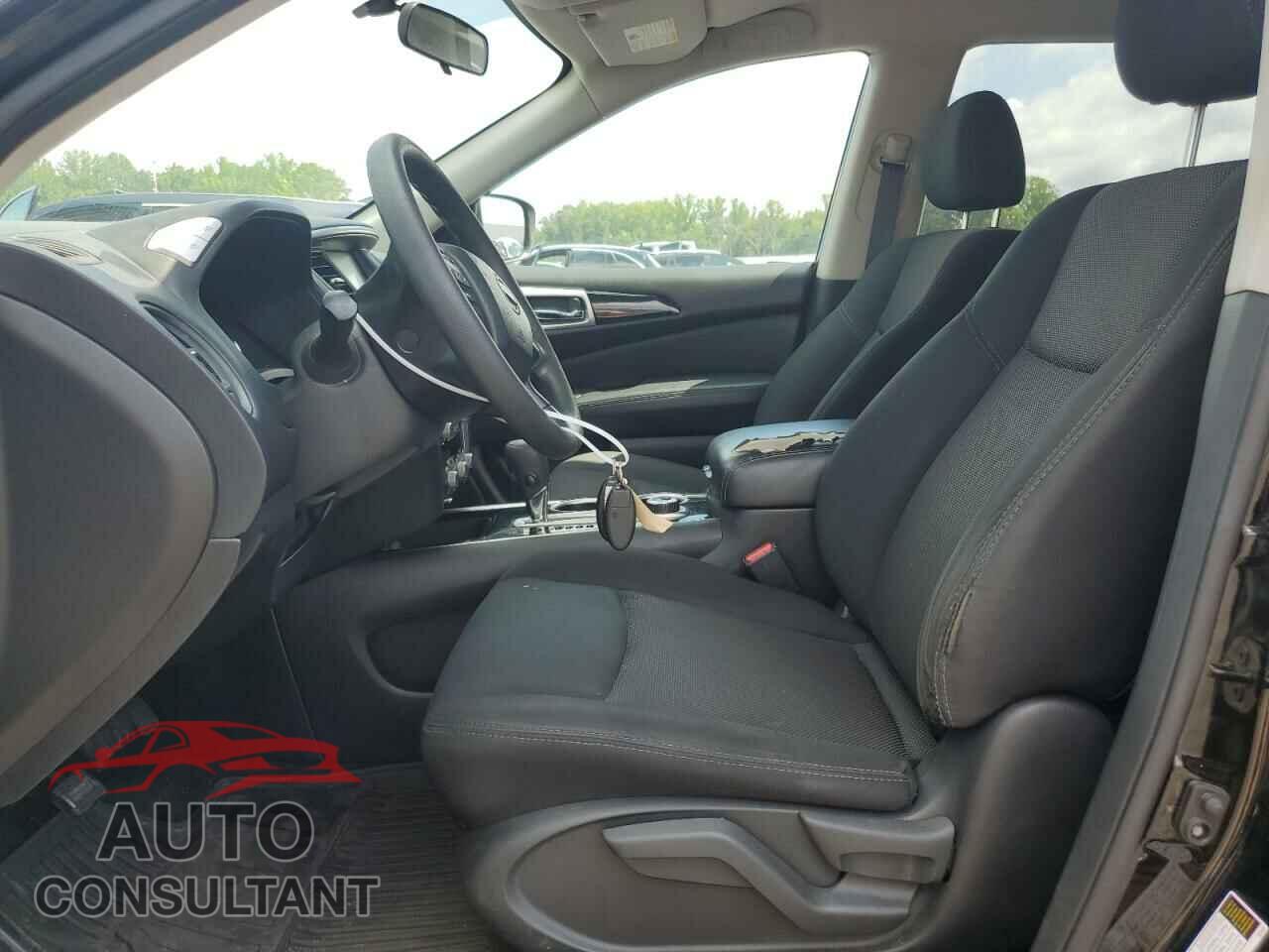 NISSAN PATHFINDER 2019 - 5N1DR2MM9KC652225