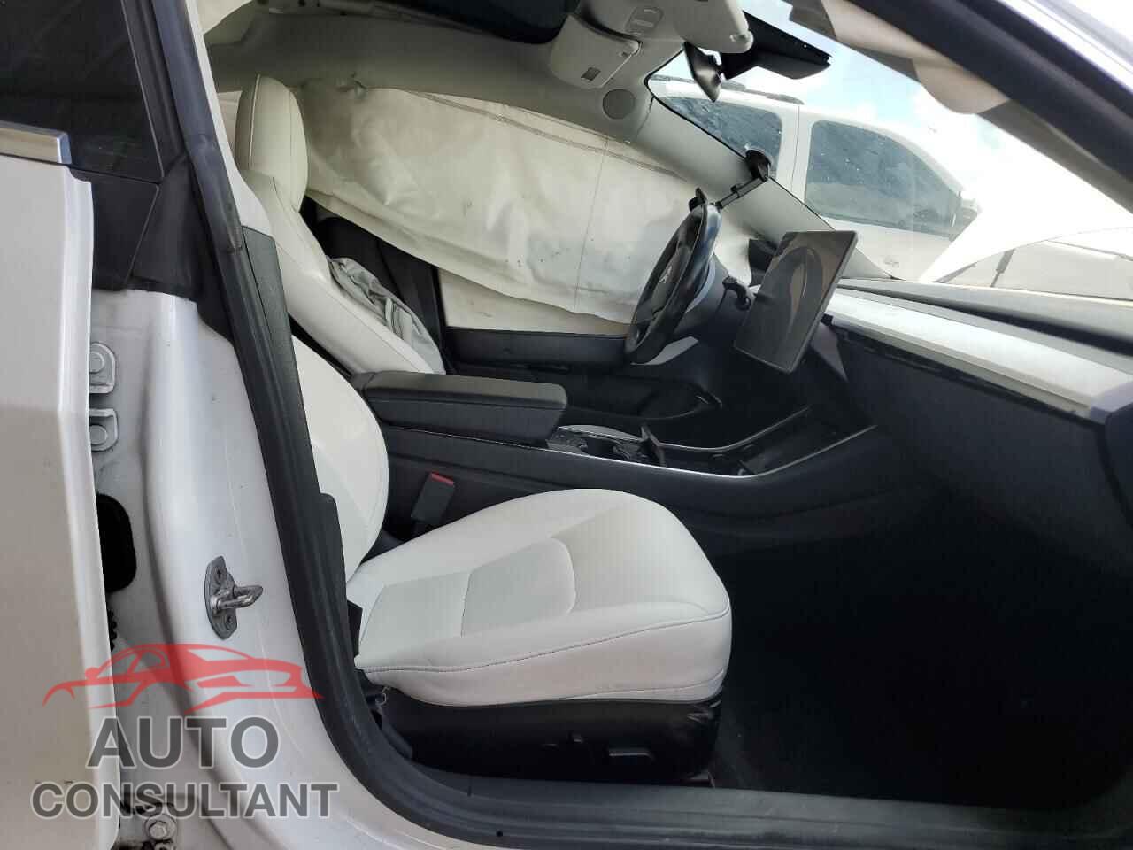 TESLA MODEL 3 2019 - 5YJ3E1EA6KF346399