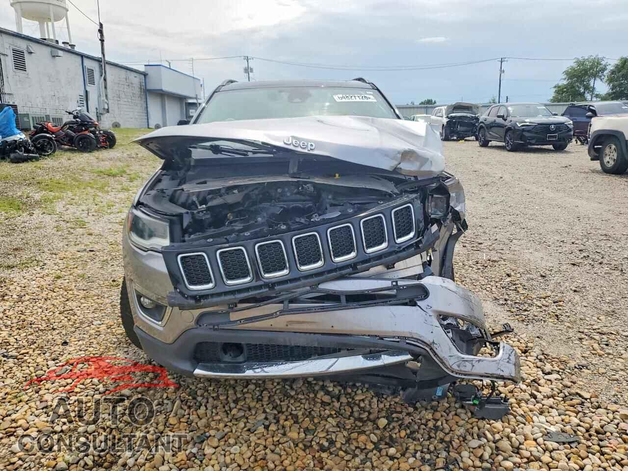 JEEP COMPASS 2018 - 3C4NJDCB7JT336899