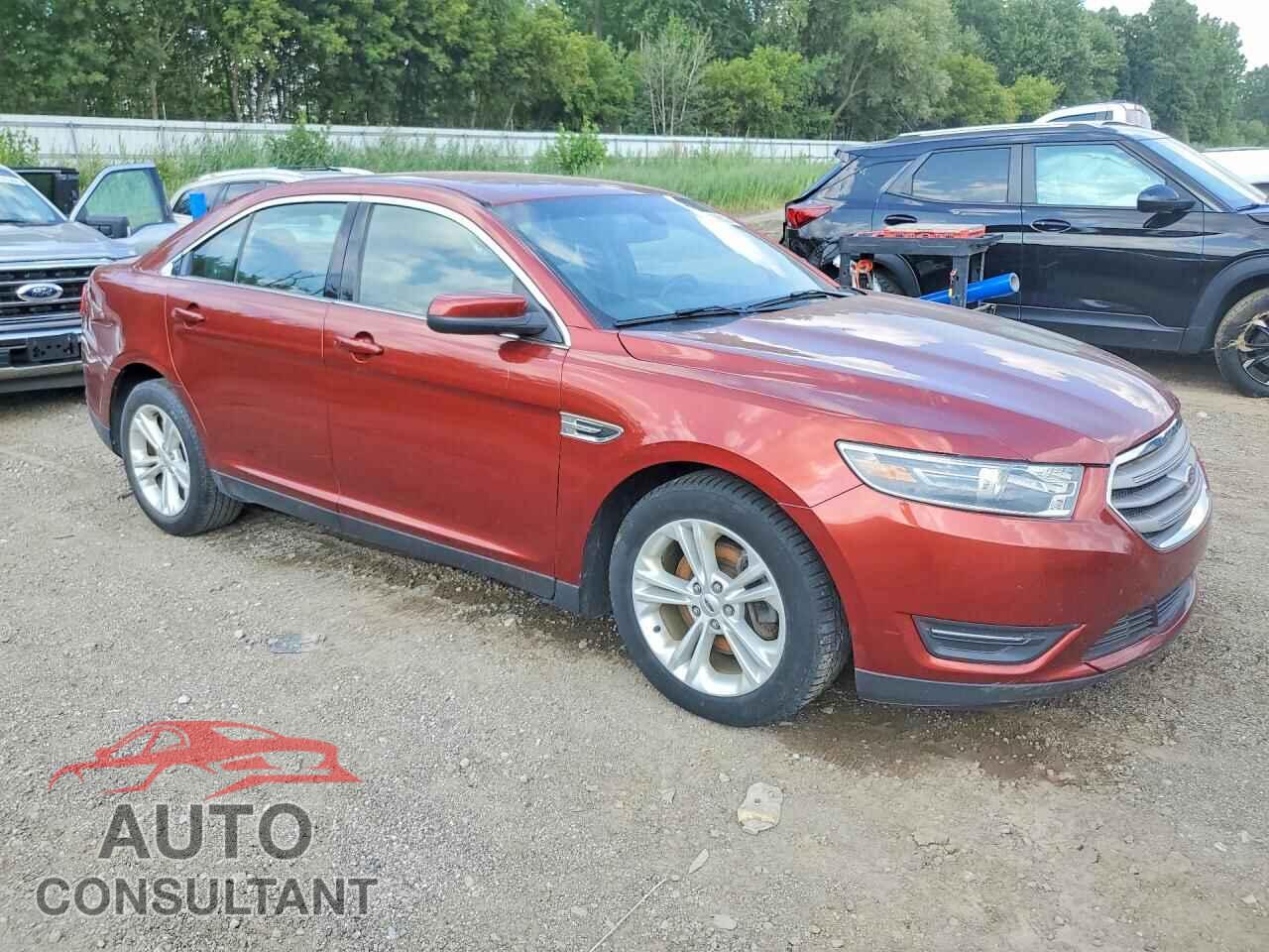 FORD TAURUS 2014 - 1FAHP2E82EG157610