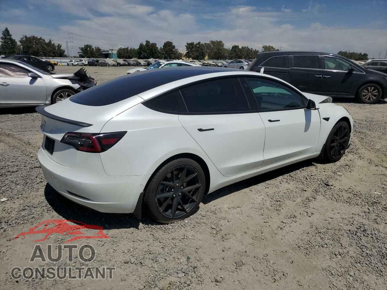 TESLA MODEL 3 2021 - 5YJ3E1EA8MF922657