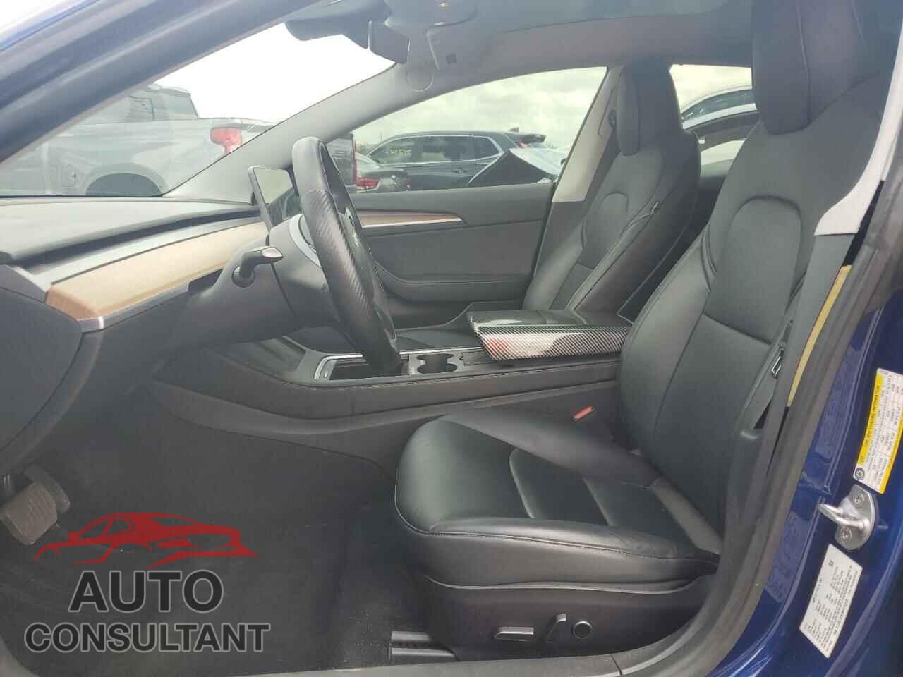 TESLA MODEL 3 2021 - 5YJ3E1EB3MF015338
