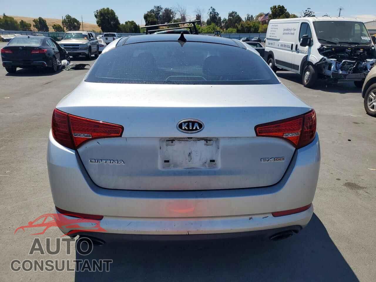 KIA OPTIMA 2011 - KNAGN4A76B5171731