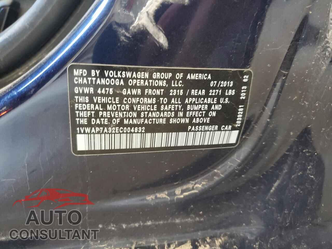 VOLKSWAGEN PASSAT 2014 - 1VWAP7A32EC004832