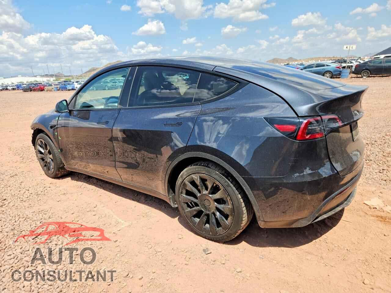 TESLA MODEL Y 2024 - 7SAYGAEEXRF021318