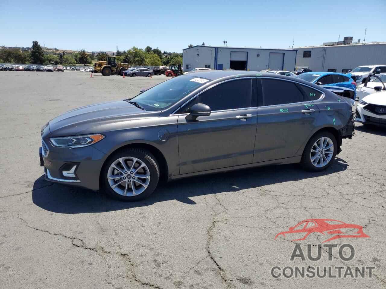 FORD FUSION 2020 - 3FA6P0SU1LR114198