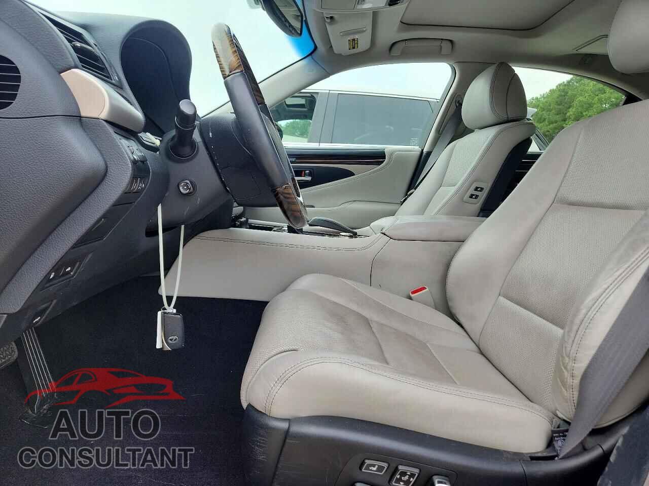 LEXUS LS460 2015 - JTHCL5EF9F5025343